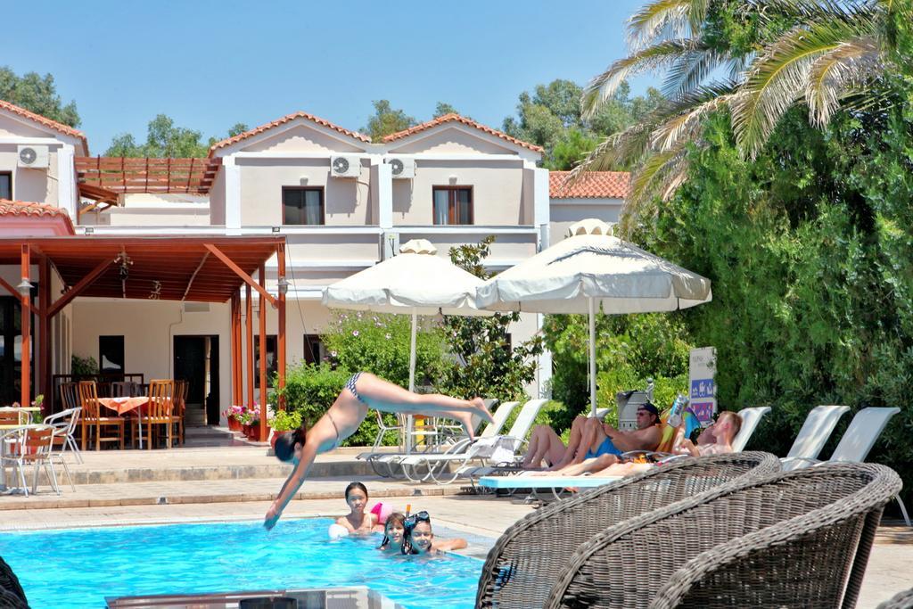 Πασιφαη Ξενοδοχείο Σκάλα Καλλονής Εξωτερικό φωτογραφία